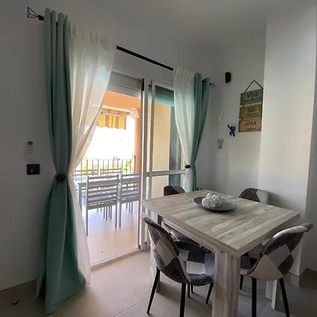 Playa La Barrosa, Alojamientoslola Apartment *