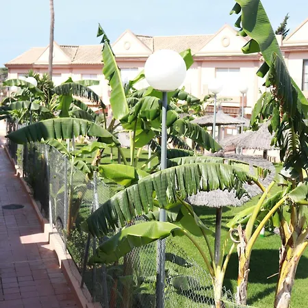 Playa La Barrosa, Alojamientoslola Apartment *